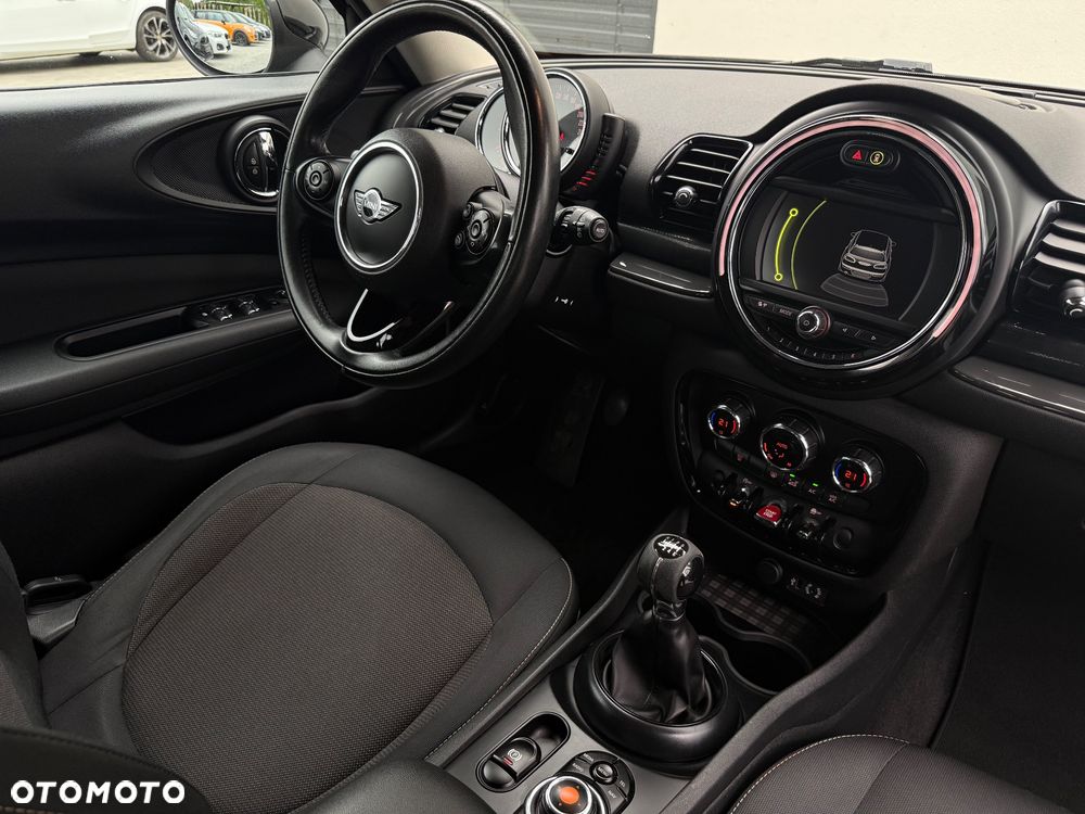 MINI Clubman One D Essential Trim - 25