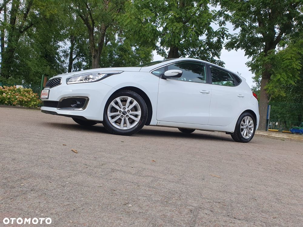 Kia Ceed 1.6 GDI XL - 32