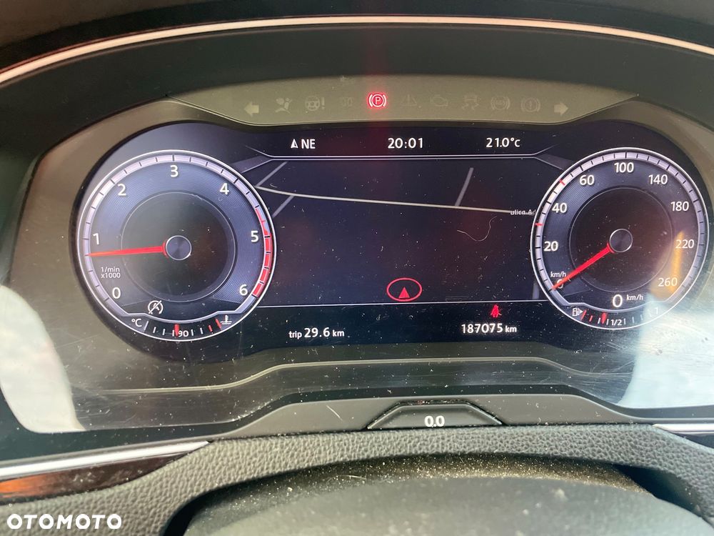 Volkswagen Passat 1.6 TDI BMT Trendline - 21