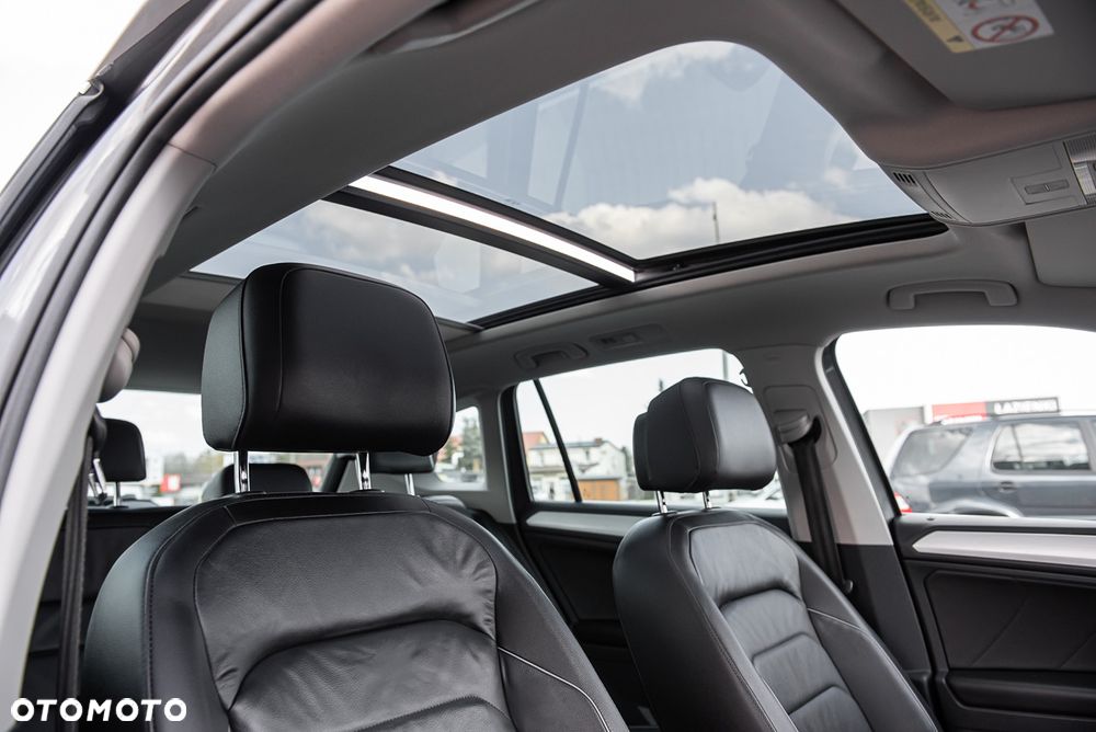 Volkswagen Tiguan - 33