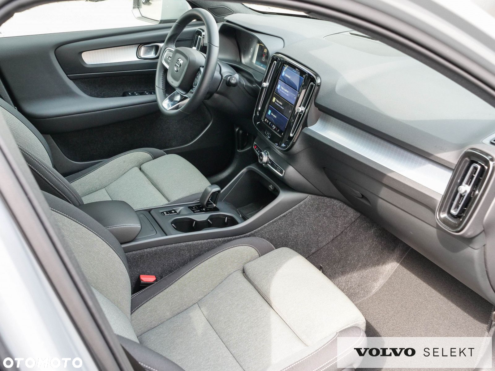 Volvo XC 40 - 30