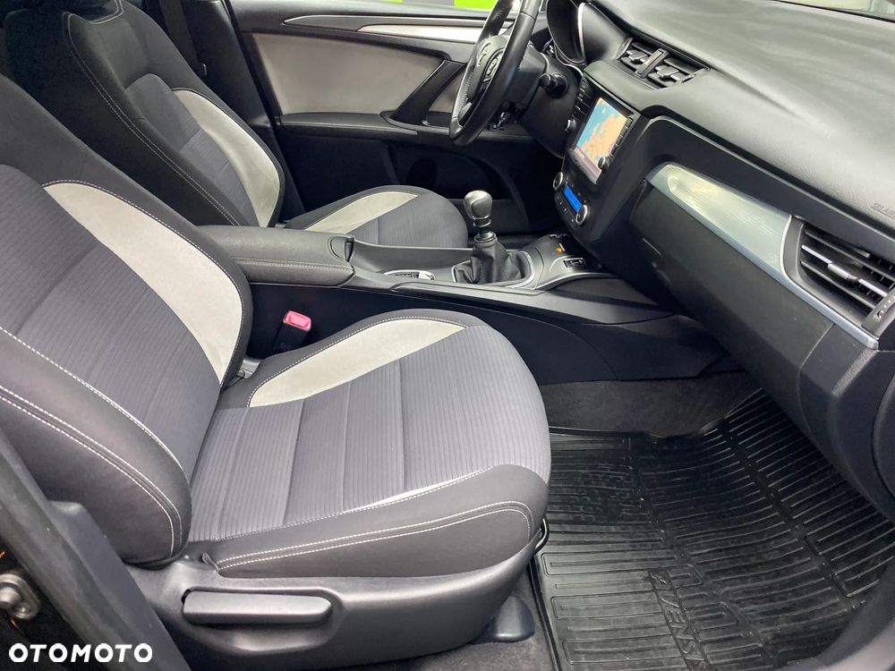 Toyota Avensis 2.0 D-4D Prestige - 16