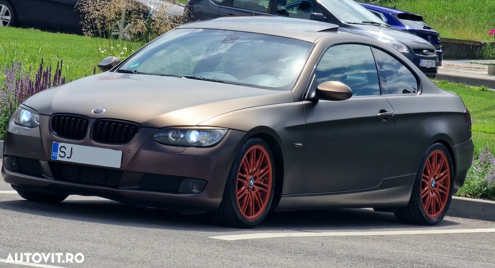 BMW Seria 3 320d DPF Aut. - 2