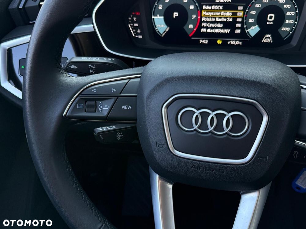 Audi Q3 - 22