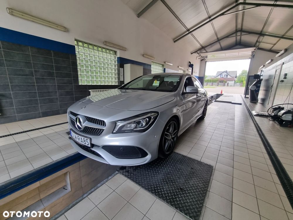 Mercedes-Benz CLA 200 AMG Line - 38