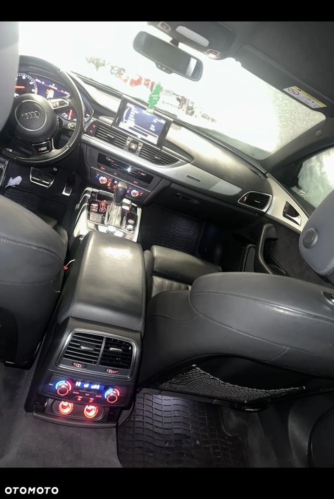 Audi A6 Avant 3.0 TDI quattro S tronic - 33