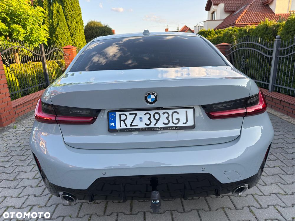 BMW Seria 3 330d xDrive mHEV M Sport - 6