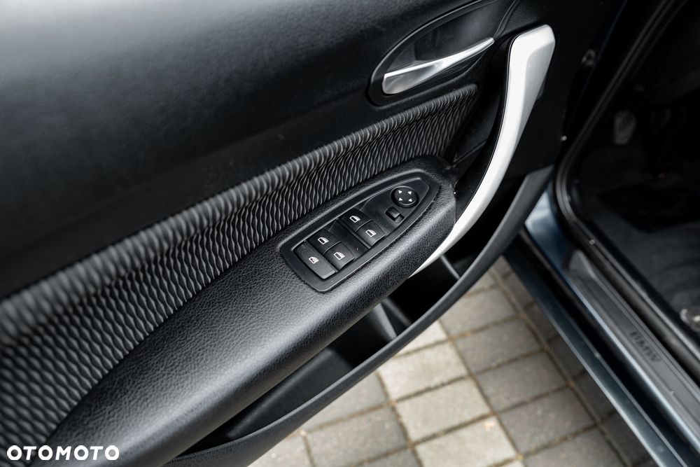 BMW Seria 1 116d EfficientDynamics - 19