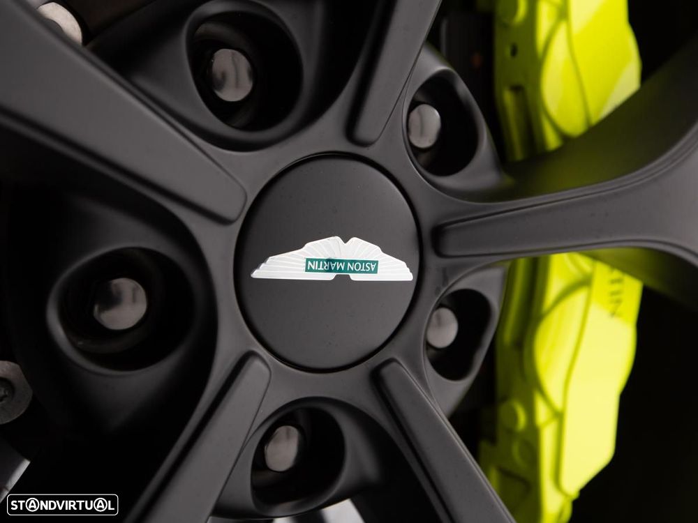 Aston Martin DBX 707 - 33