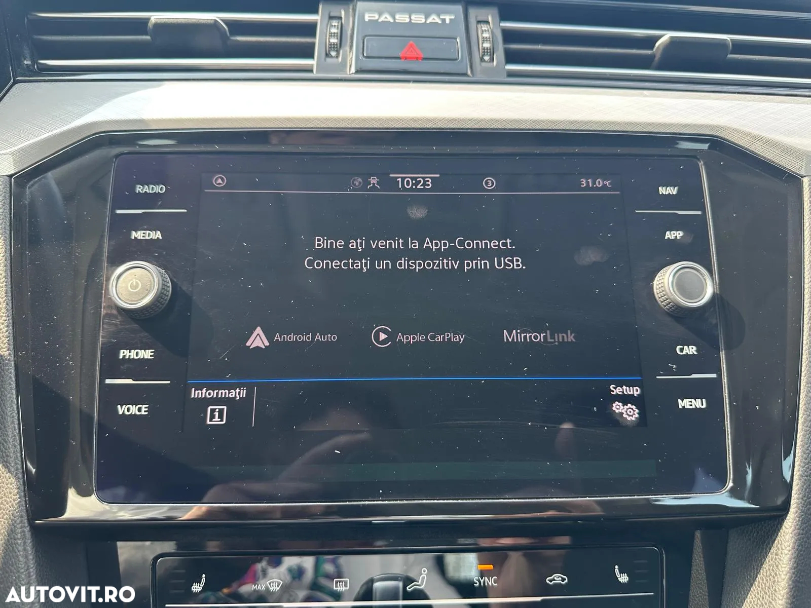 Volkswagen Passat 2.0 TDI DSG Comfortline - 26