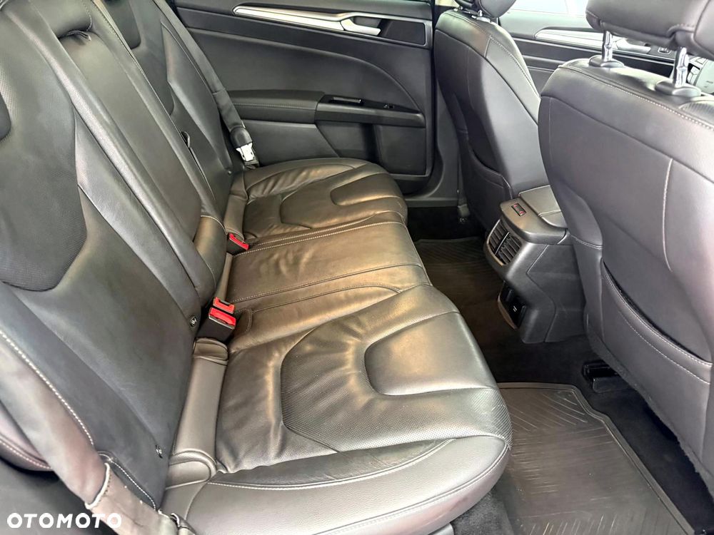 Ford Mondeo 2.0 TDCi Titanium 4WD PowerShift - 28