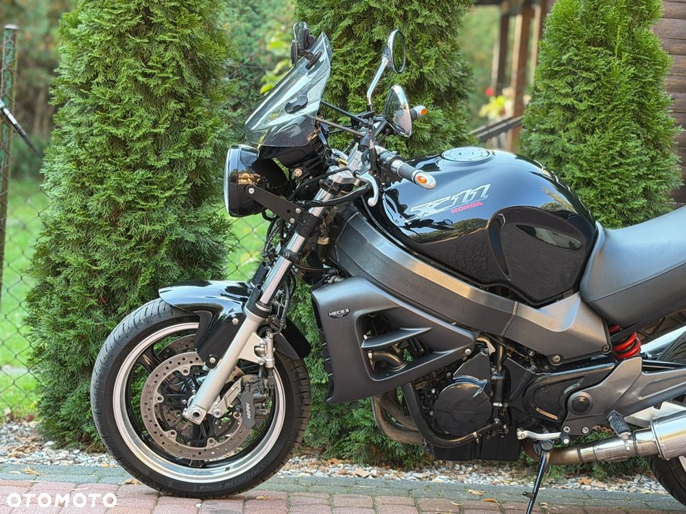 Honda X11 - 19