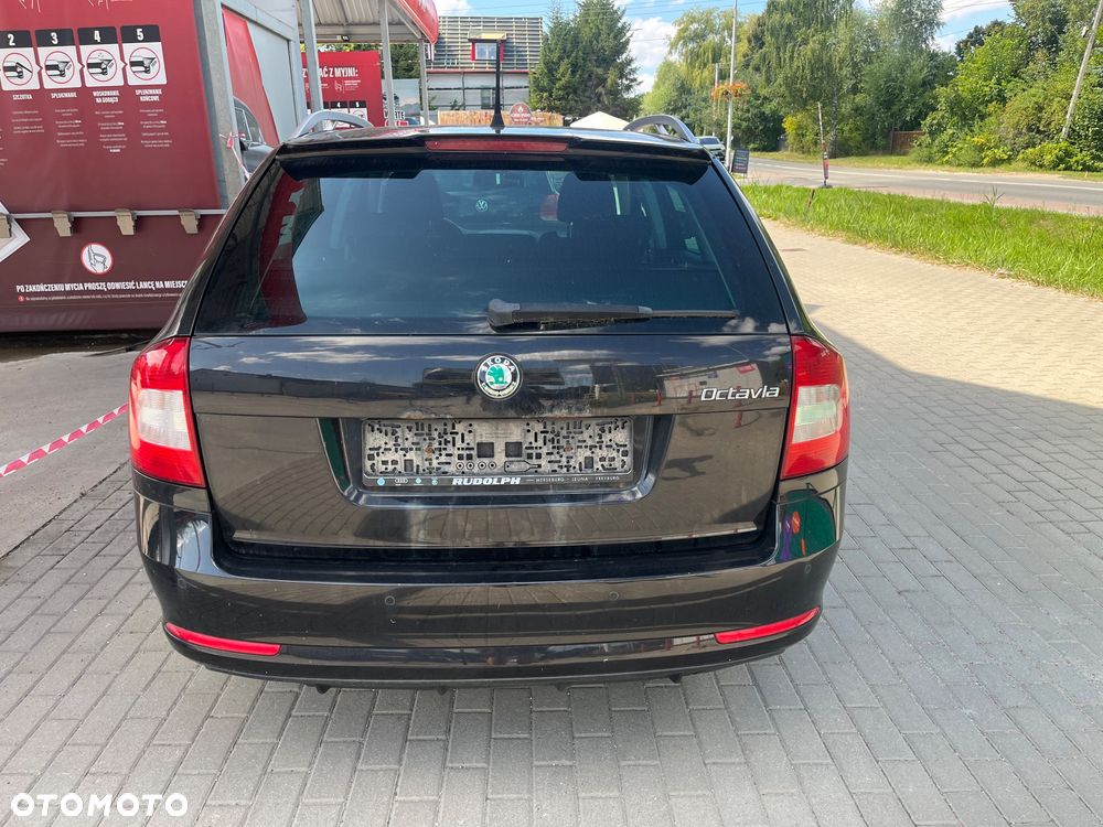 Skoda Octavia 1.8 TSI Ambiente - 9
