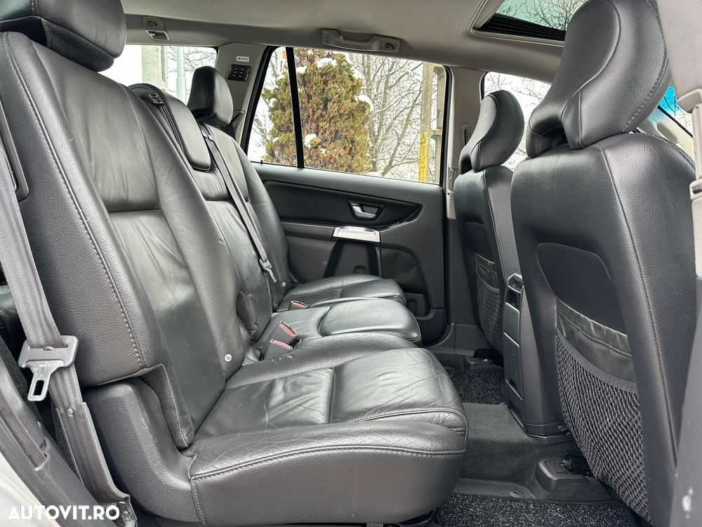 Volvo XC 90 2.4D Executive - 26