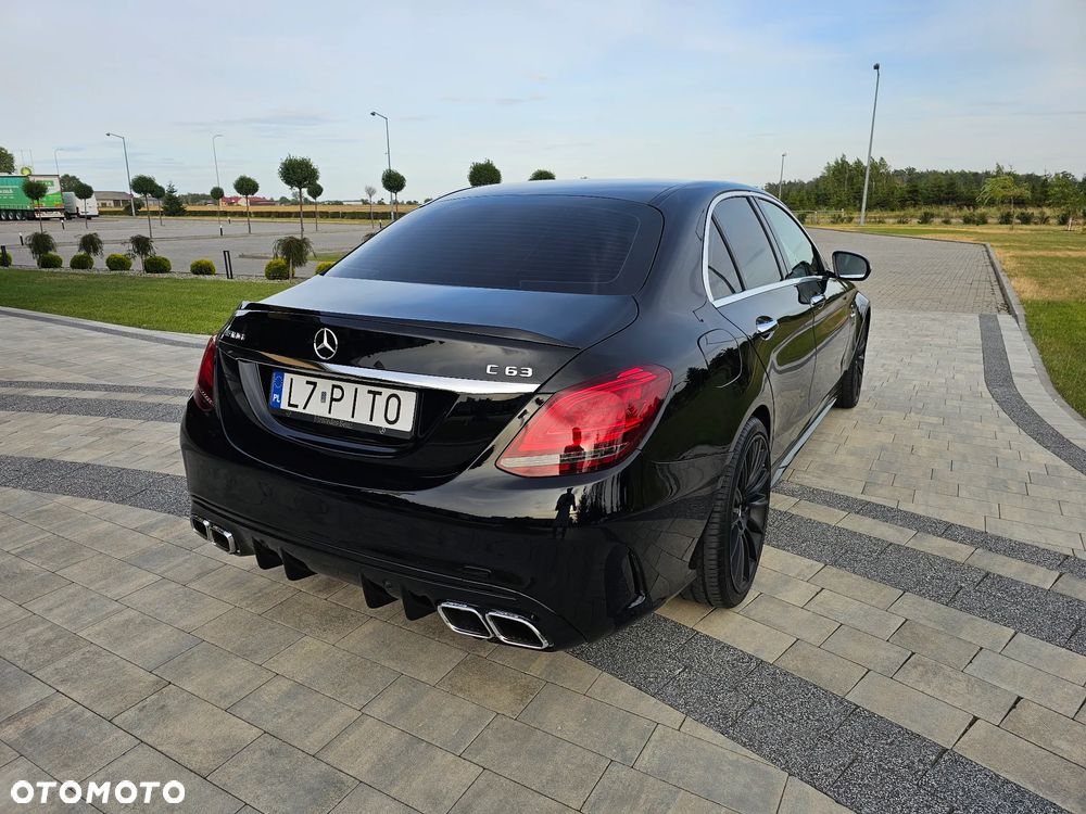 Mercedes-Benz Klasa C 63 AMG 9G - 10