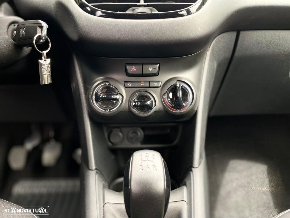 Peugeot 208 1.2 PureTech Active - 11