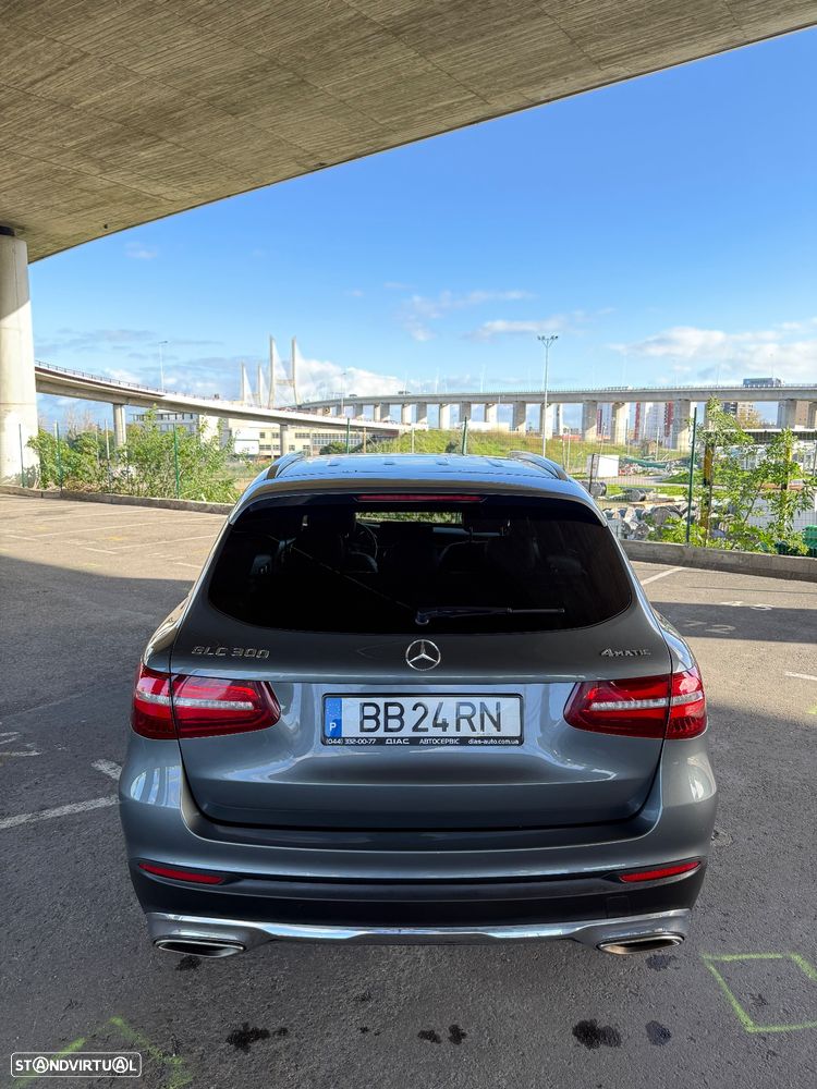 Mercedes-Benz GLC 300 4Matic 9G-TRONIC - 8