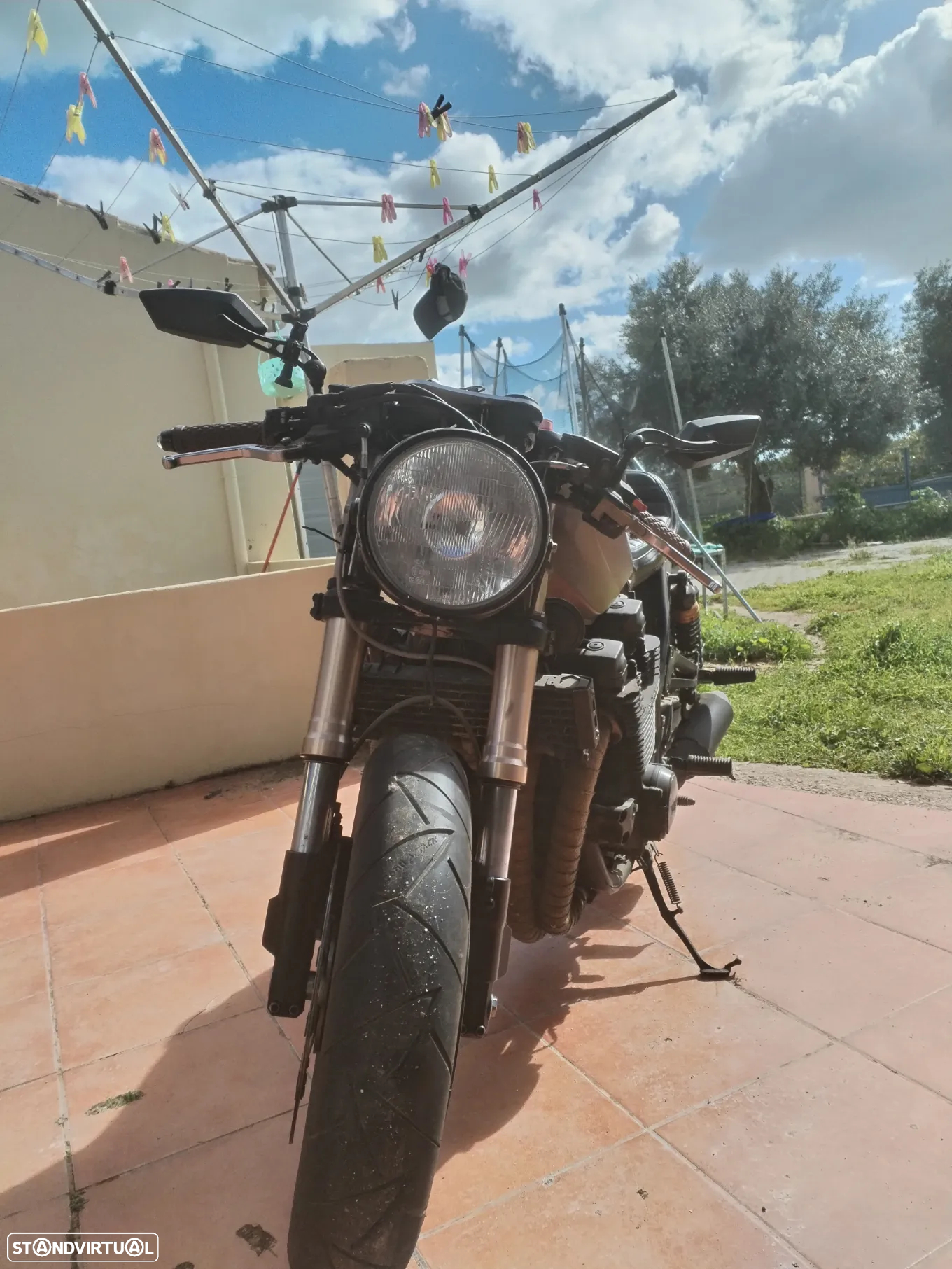 Yamaha XJR - 2