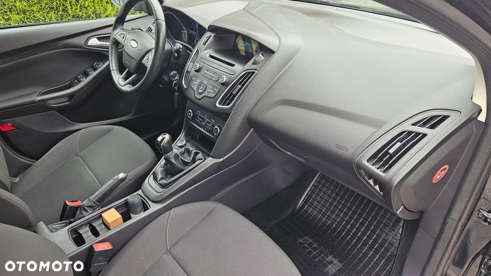 Ford Focus 1.0 EcoBoost Trend - 13