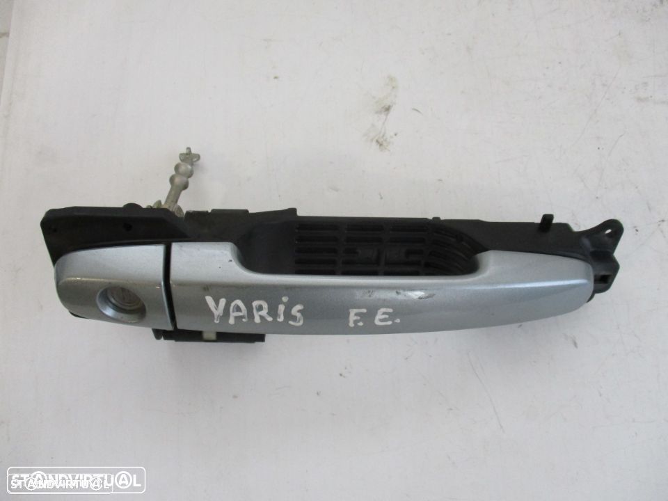 Puxador / muleta porta Toyota Yaris 2006 / 2012 frente esquerdo - 1