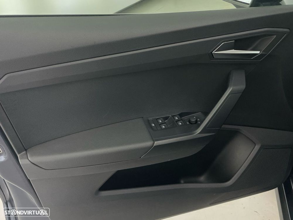 SEAT Arona - 18