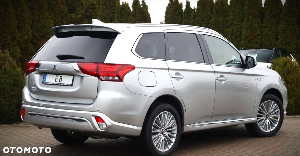 Mitsubishi Outlander - 5