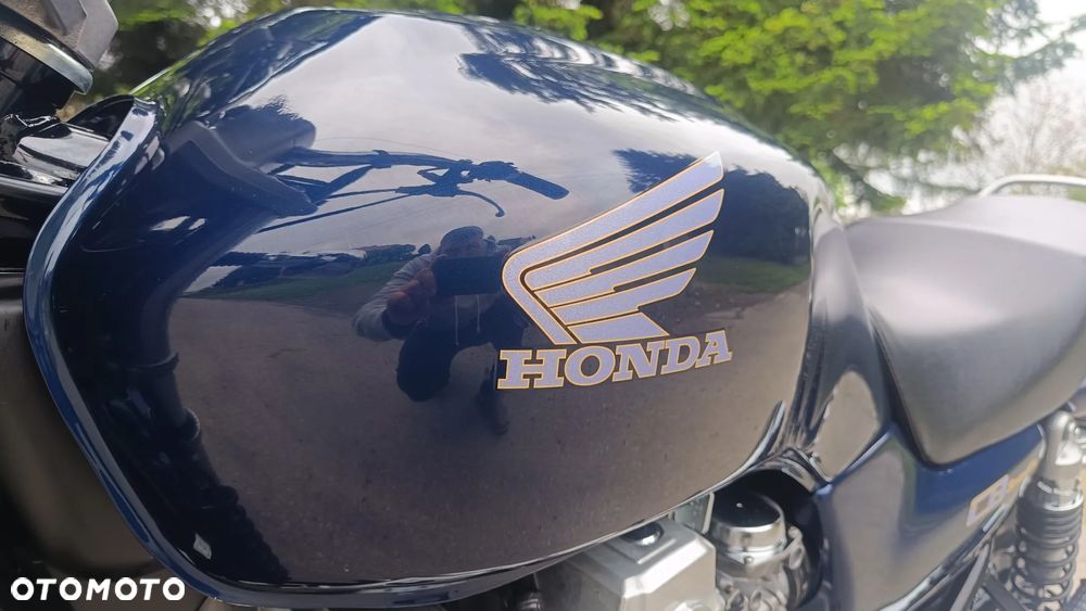 Honda CB - 16