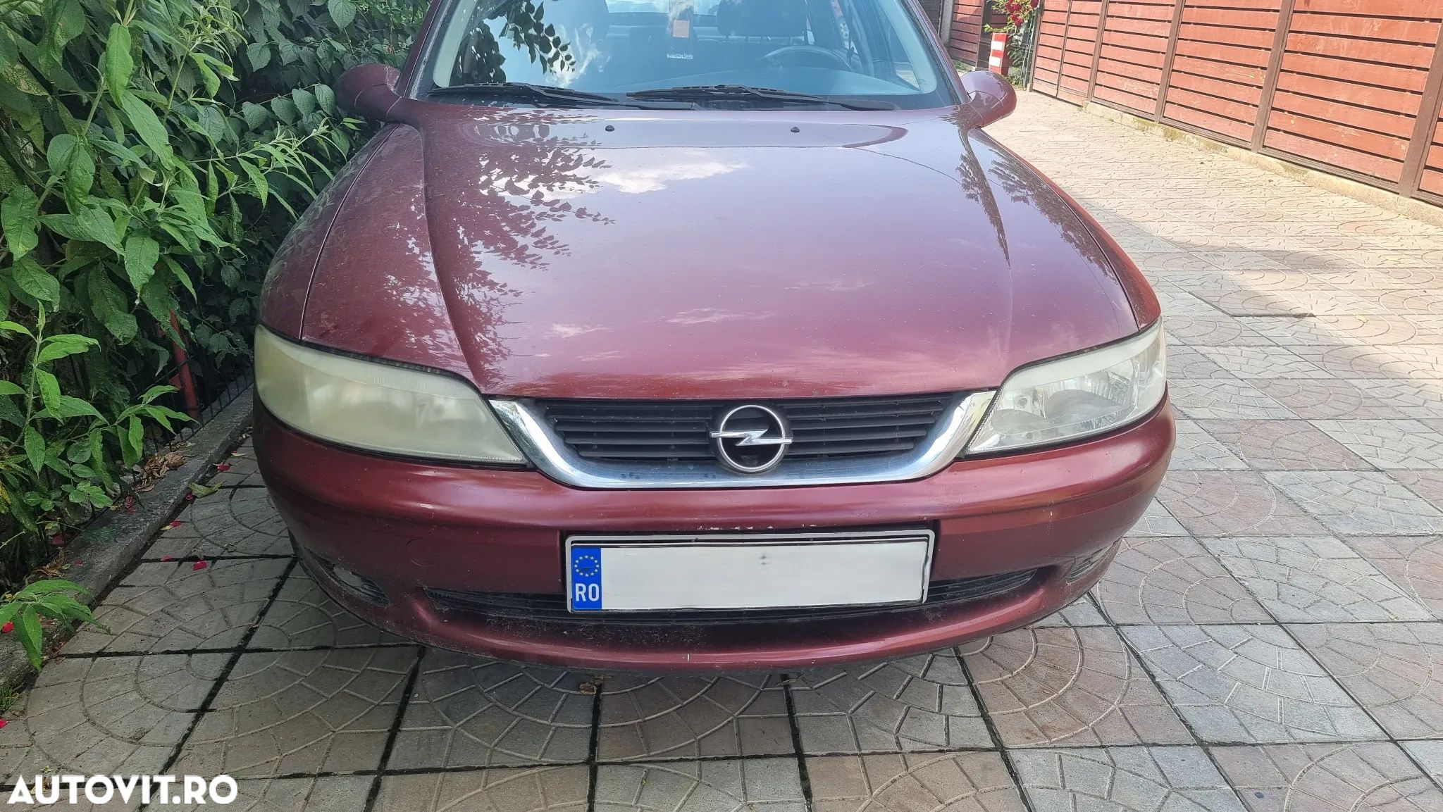 Opel Vectra 1.8i 16V Comfort - 1