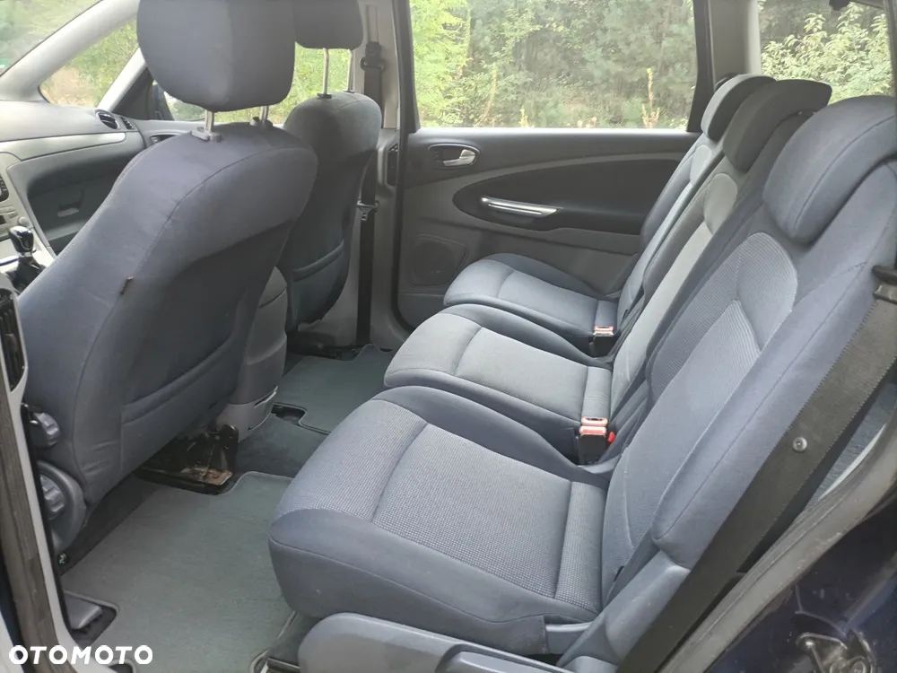 Ford S-Max - 10