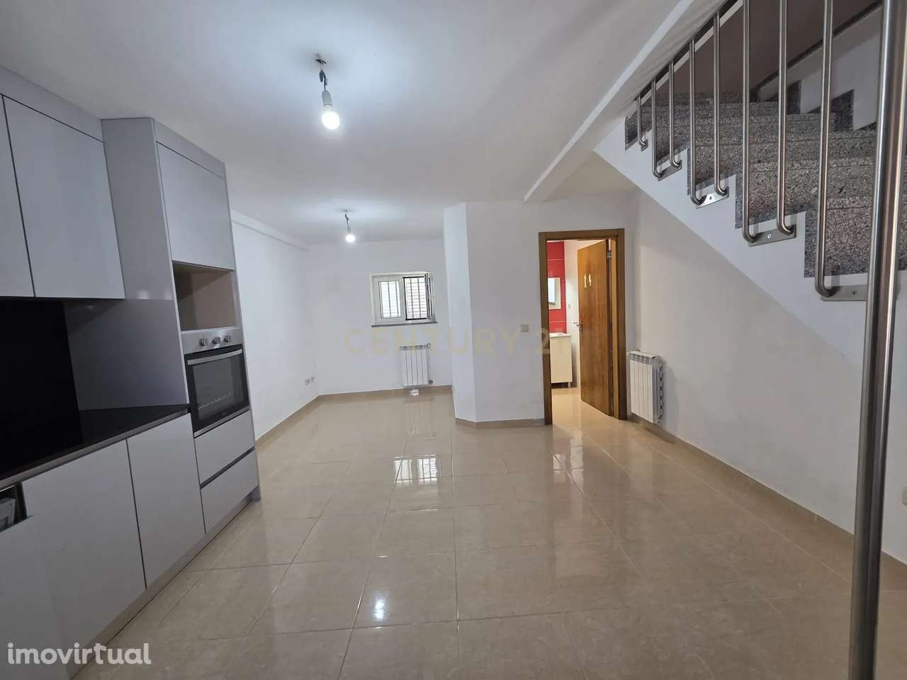 Moradia T2 || Renovada || Soure - Grande imagem: 2/18