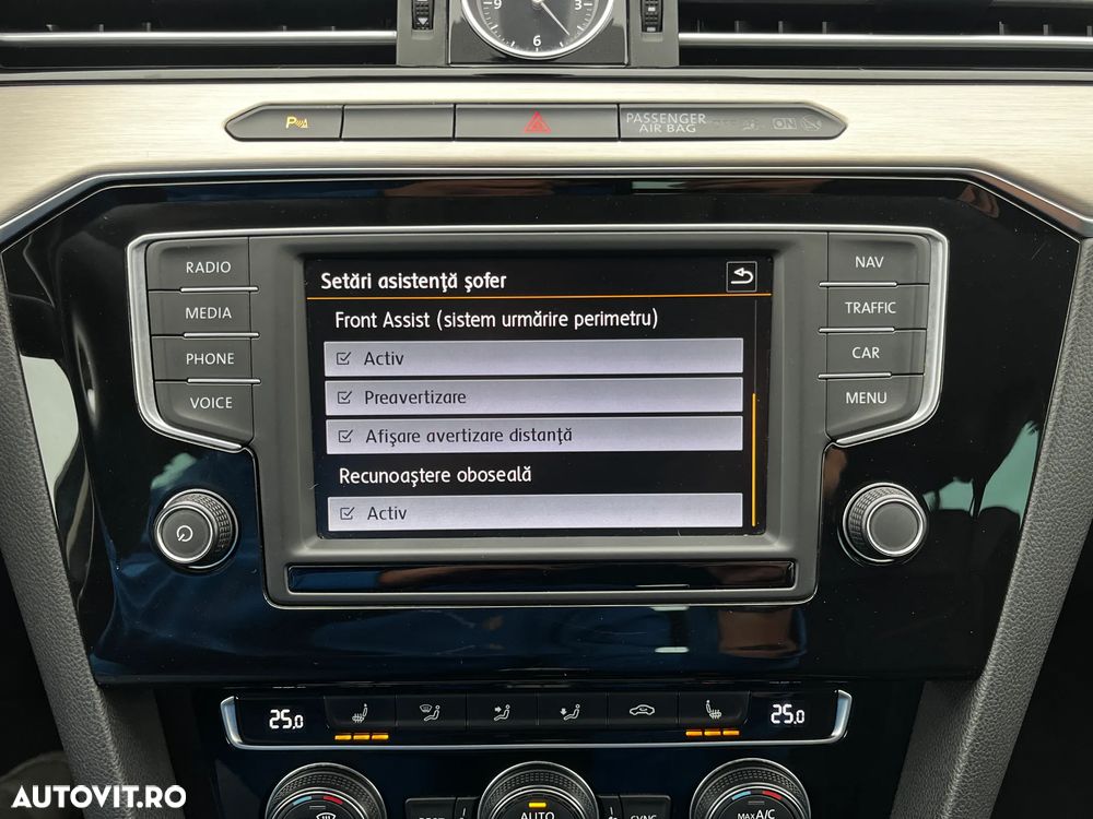 Volkswagen Passat - 26