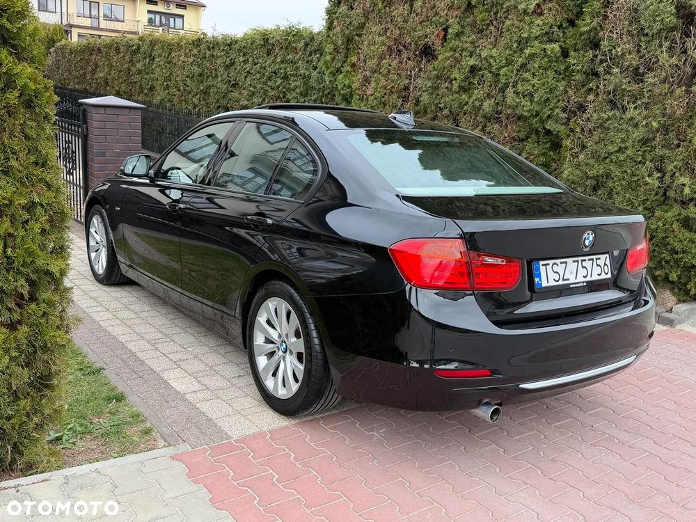 BMW Seria 3 320d Blue Performance Modern Line - 5