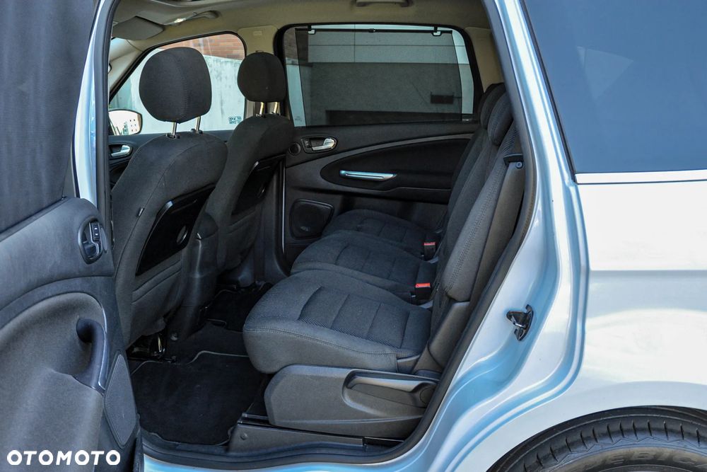 Ford S-Max - 8