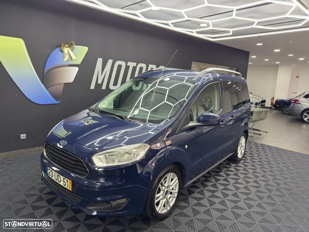 Ford Tourneo Courier 1.0 EcoBoost Titanium - 1