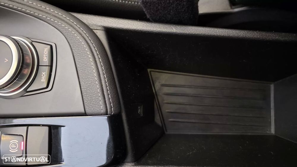 BMW X1 16 d sDrive Auto Line Sport - 44