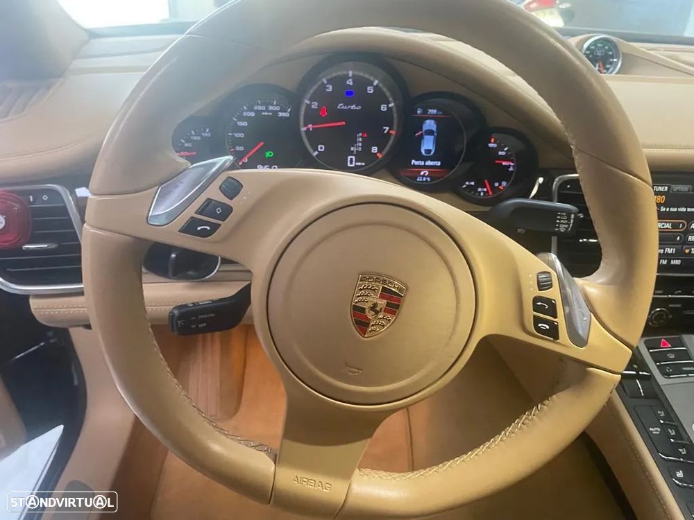 Porsche Panamera Turbo PDK - 6