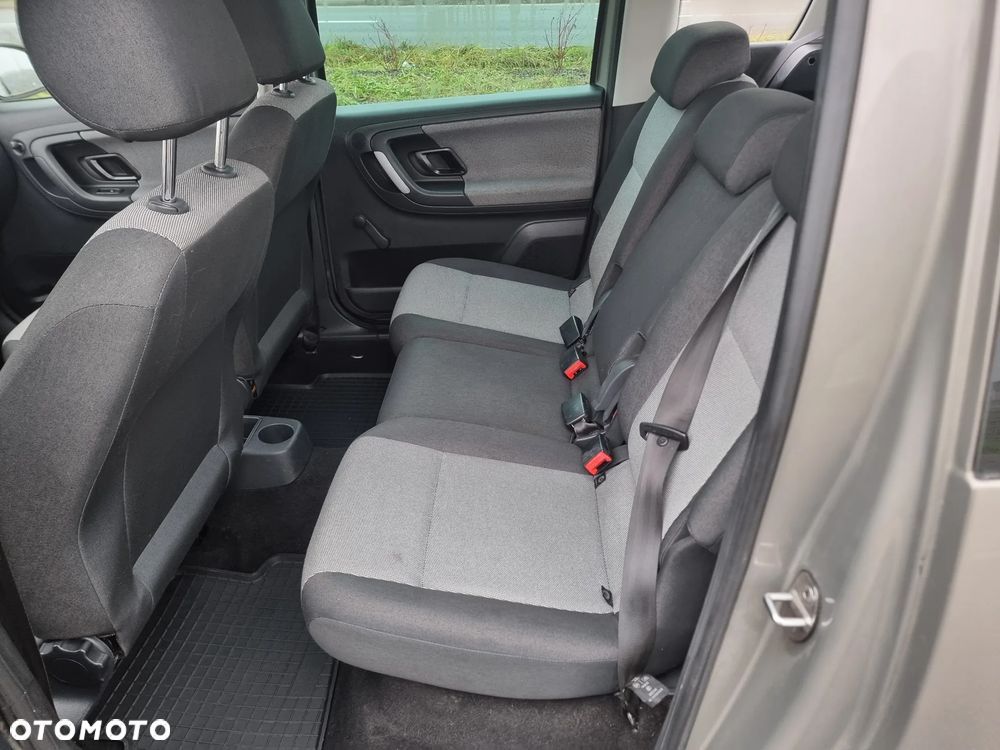 Skoda Roomster 1.4 MPI FAMILY - 6