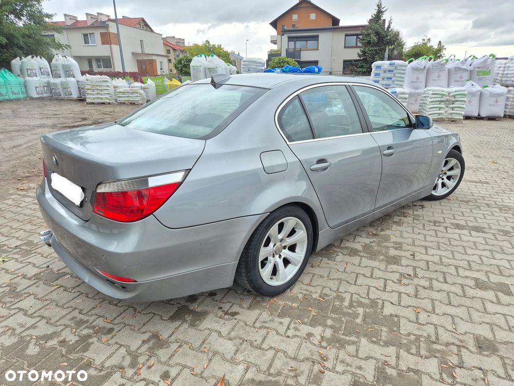 BMW Seria 5 520i - 3