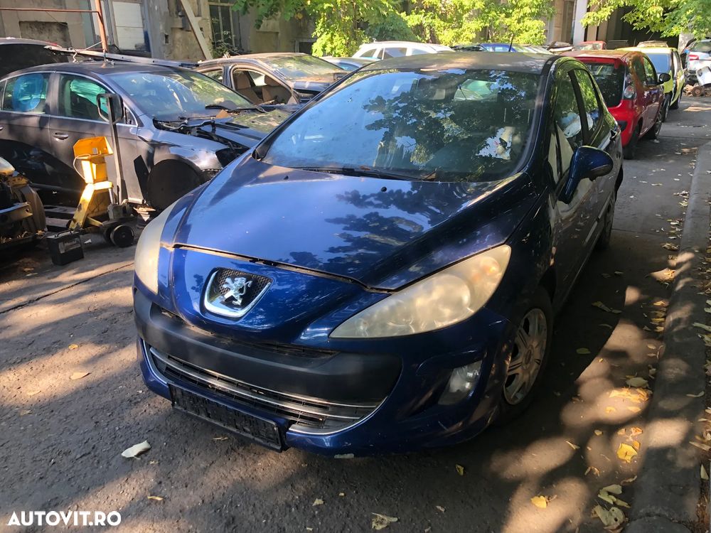 Dezmembrez Peugeot 308 albastru 1,6 HDI 2008 - 13