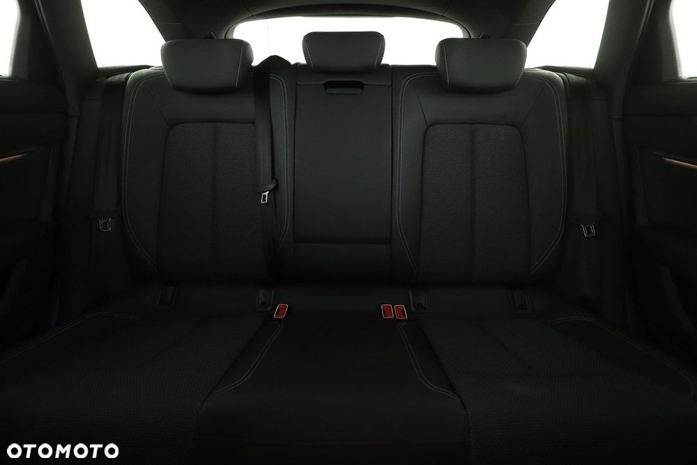 Audi A6 Avant - 29