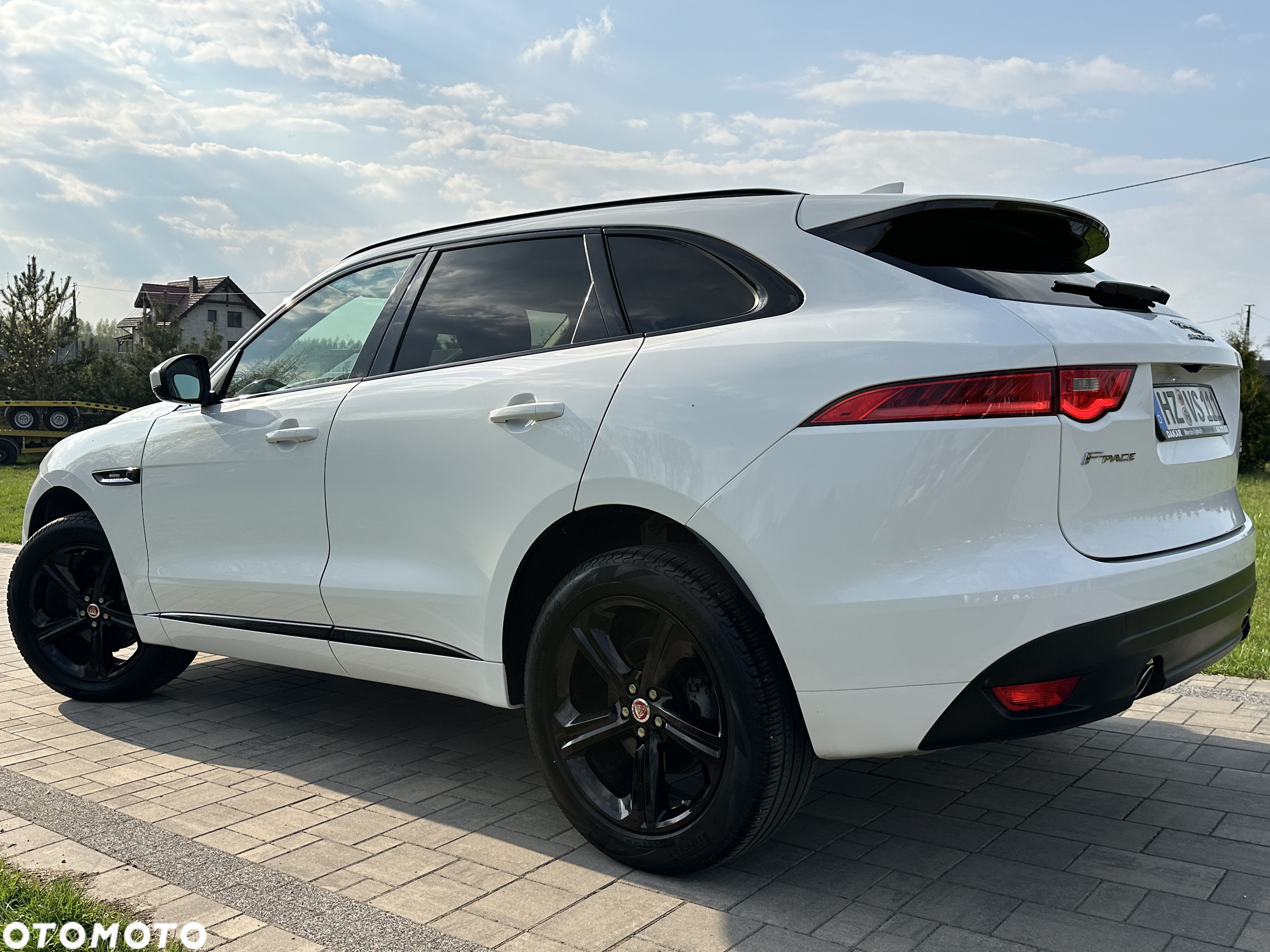 Jaguar F-Pace 2.0 i4D AWD R-Sport - 31