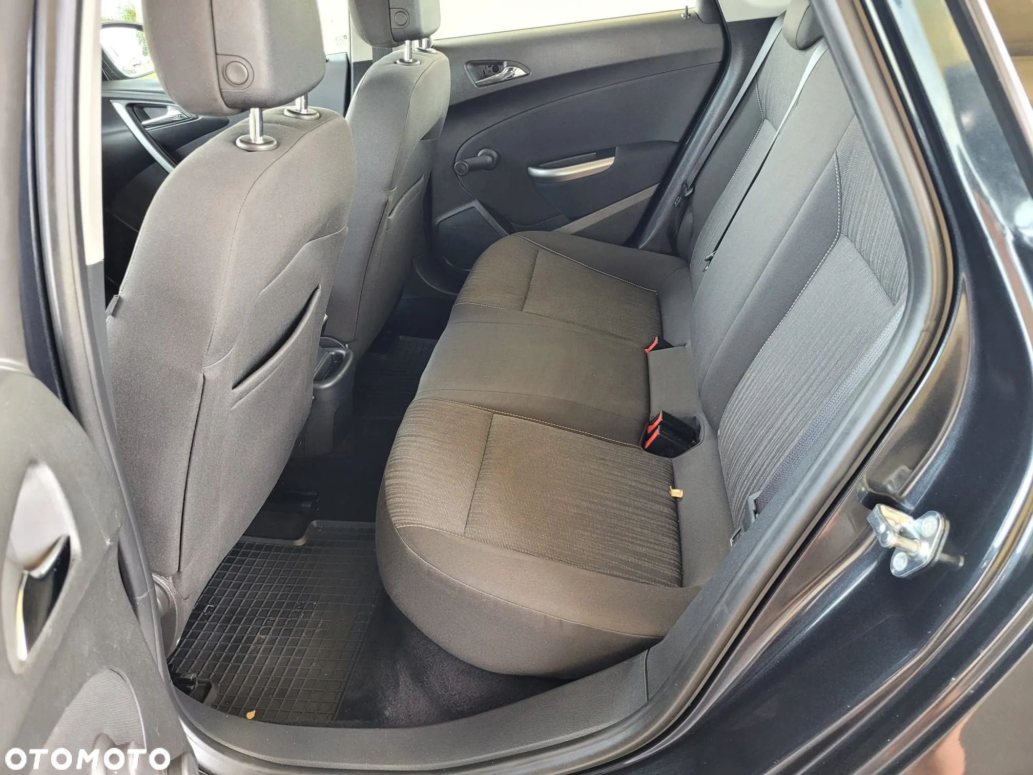 Opel Astra IV 1.4 T Energy EU6 - 21