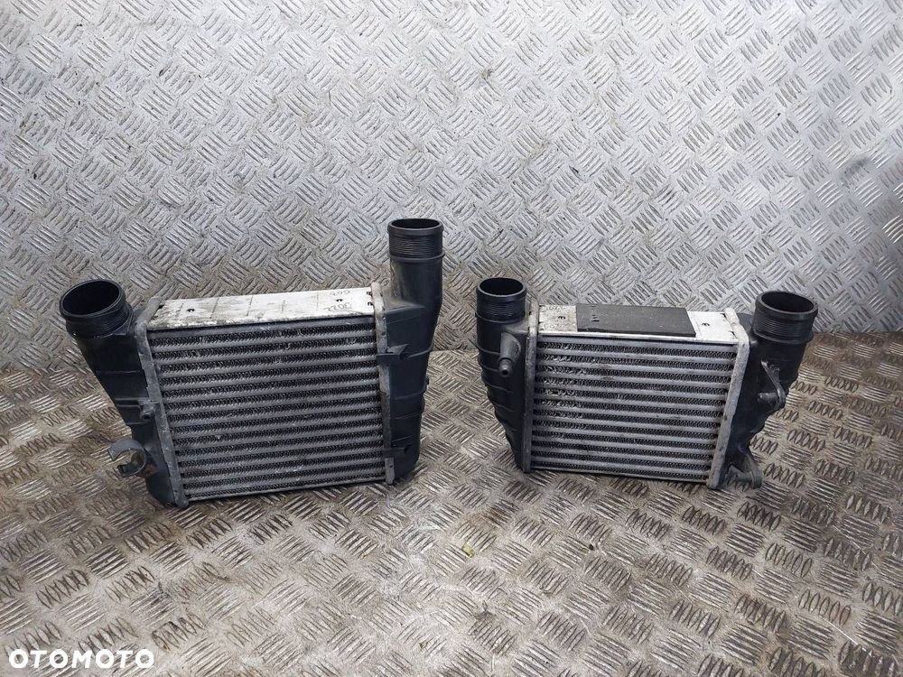CHŁODNICA POWIETRZA INTERCOOLER SEAT EXEO I 2.0 TDI 8E0145805AA 8E0145806Q - 1