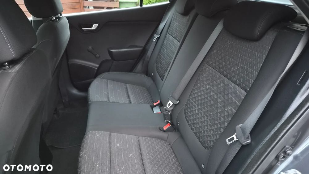 Kia Rio - 20