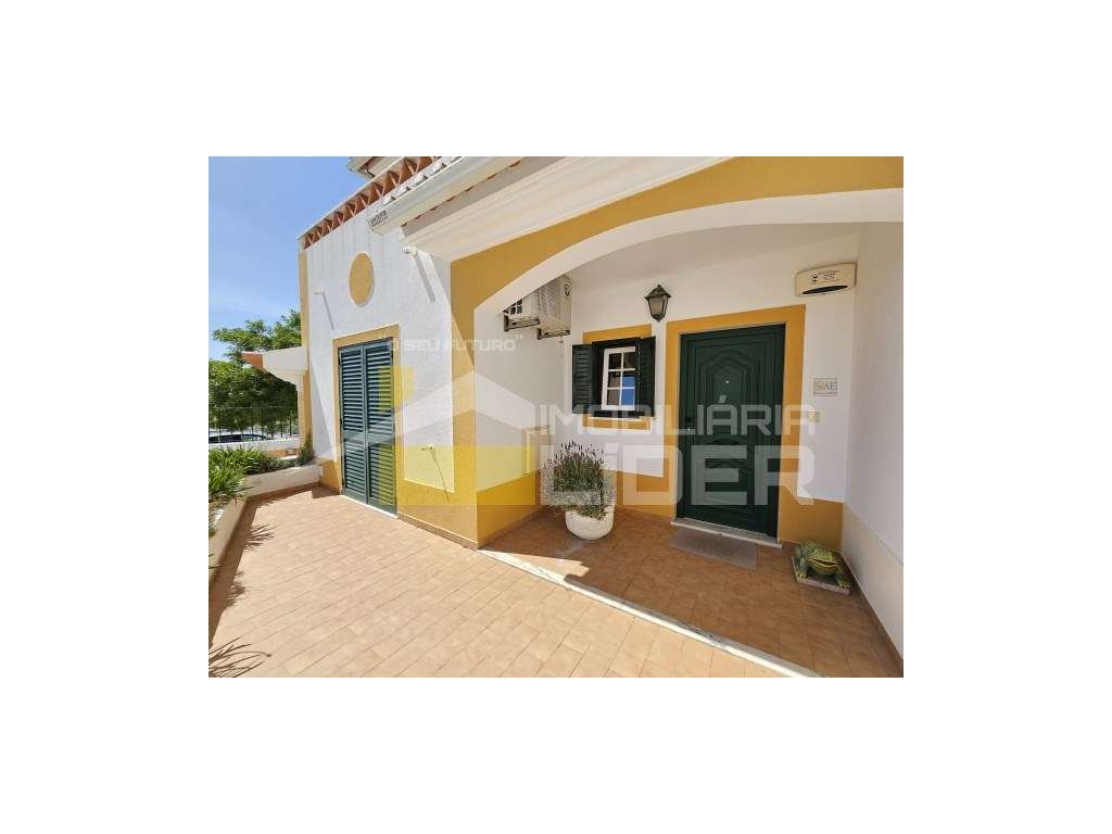 Exclusividade Imobiliária Lider
Moradia T4 em Condomínio Fechado d... - Grande imagem: 2/42