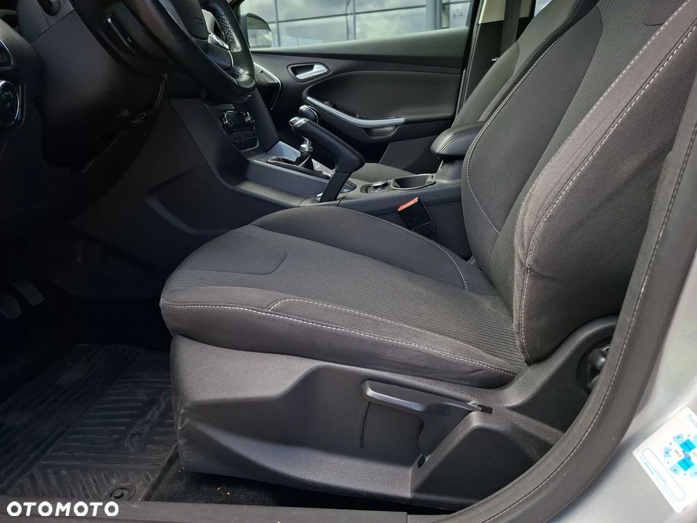Ford Focus 1.0 EcoBoost Titanium - 22
