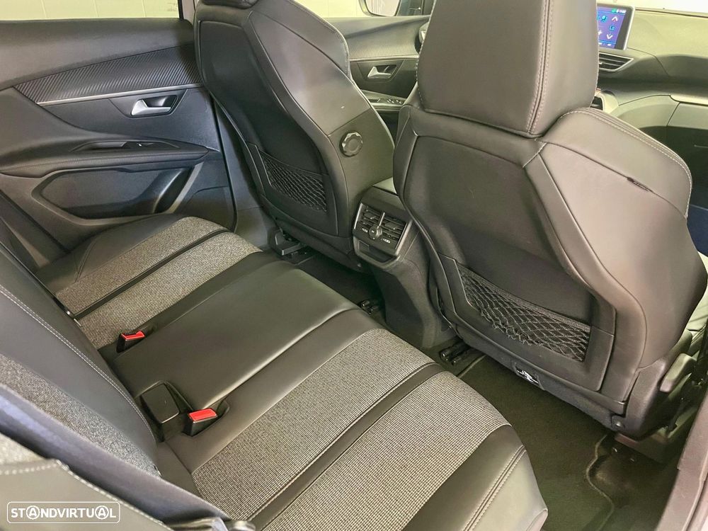 Peugeot 3008 1.2 PureTech Allure EAT6 - 32