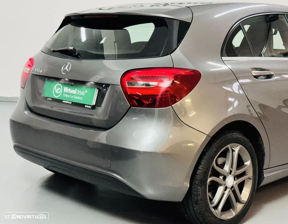 Mercedes-Benz A 180 d 7G-DCT Peak Edition - 7