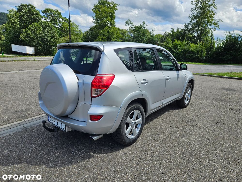 Toyota RAV4 2.2 D-CAT 4x4 Sol - 4