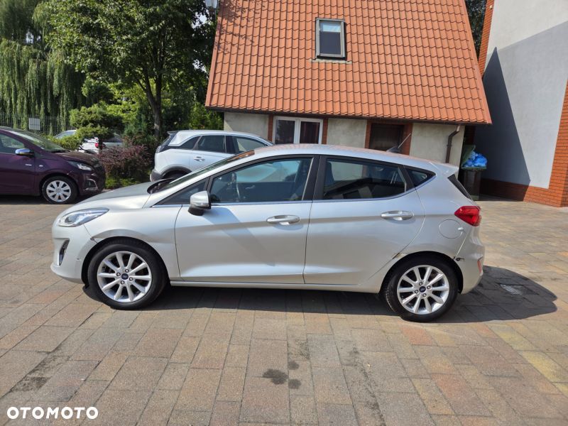 Ford Fiesta 1.5 TDCi S&S TITANIUM - 2